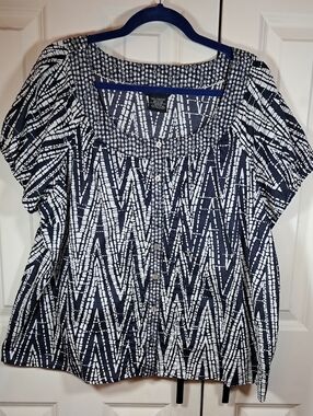 George Navy and White Geometric Button-Front Blouse